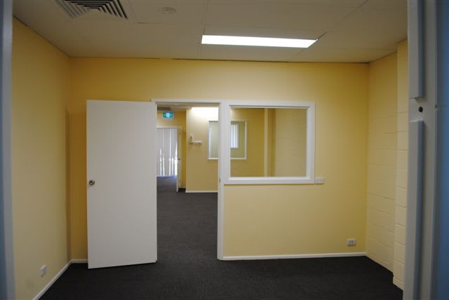 Click to view all images 4B+C/21 Mayes Avenue Logan Central QLD 4114 - Image 3
