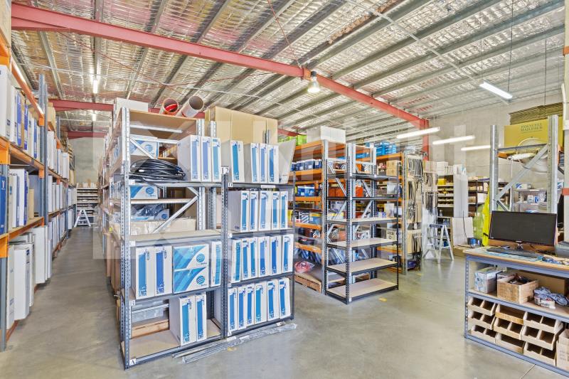 Click to view all images 220 Kent Street Rockhampton City QLD 4700 - Image 3