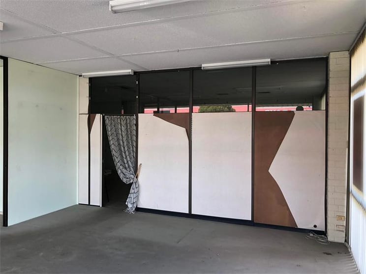 Click to view all images 45 Pine Avenue Mildura VIC 3500 - Image 3