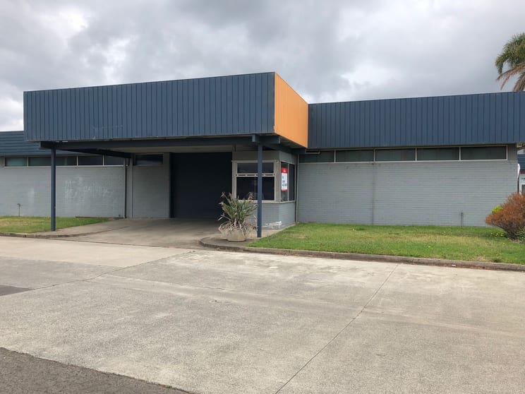 Click to view all images 313B Princes Highway Bomaderry NSW 2541 - Image 2