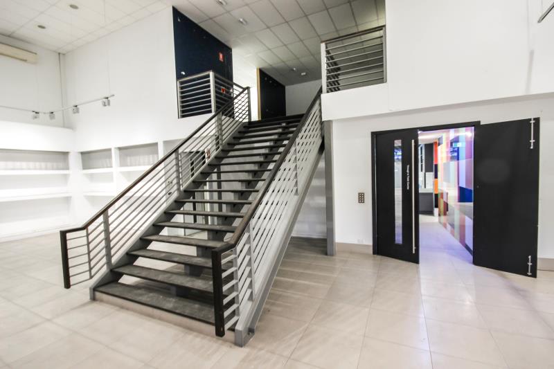 Click to view all images 19 Meaden Street South Melbourne VIC 3205 - Image 2