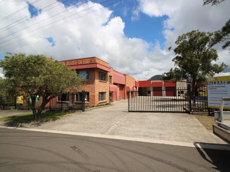 5/36 Investigator Drive Unanderra NSW 2526 - Image 2