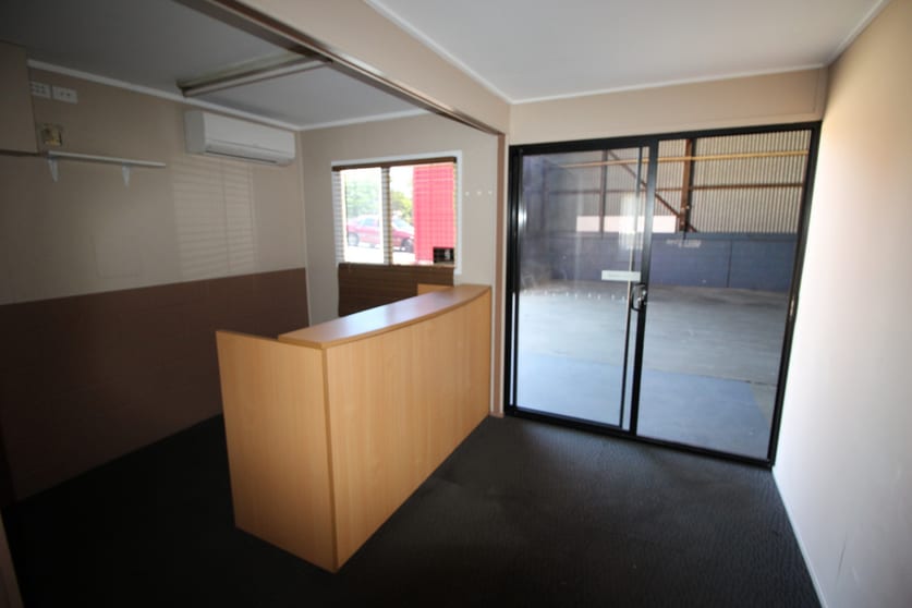 Click to view all images 80 Mort Street North Toowoomba QLD 4350 - Image 3