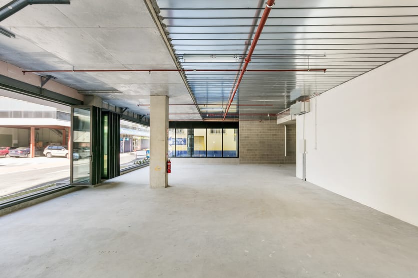 Click to view all images 2/6 Railway Road Cheltenham VIC 3192 - Image 2