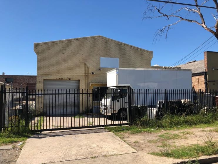 Click to view all images Freestanding/13 Arkley Street Bankstown NSW 2200 - Image 2