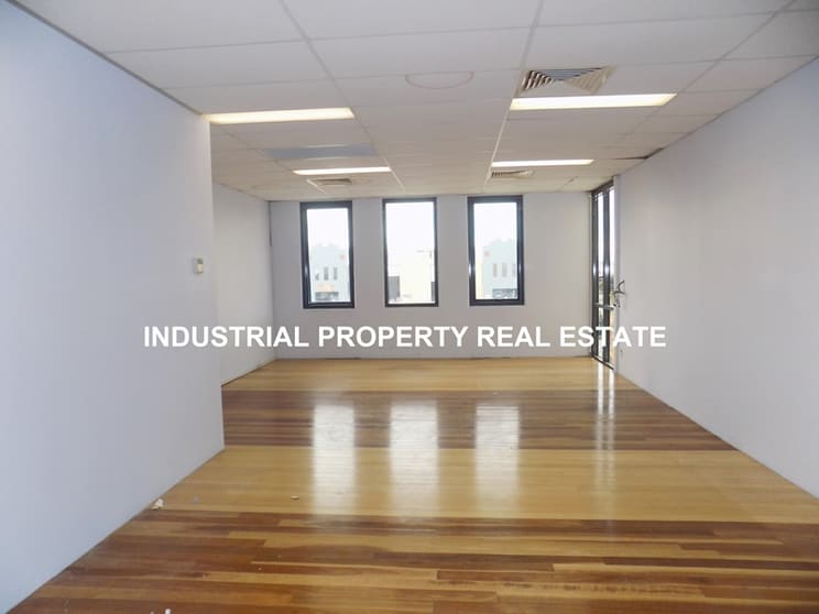 Click to view all images Smithfield NSW 2164 - Image 3
