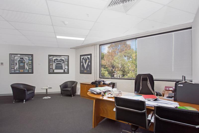 Click to view all images 127 Whiteman Street South Melbourne VIC 3205 - Image 3