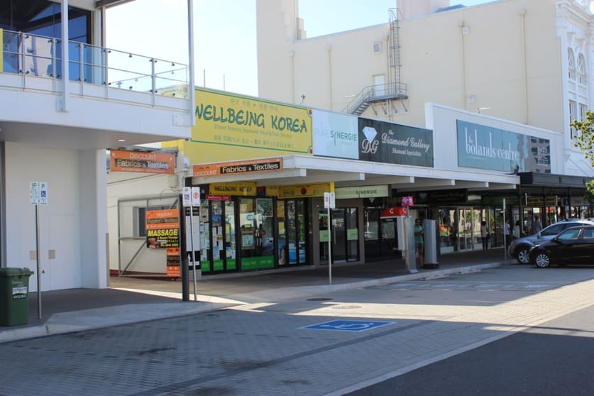 Click to view all images A/52 Lake Street Cairns City QLD 4870 - Image 3