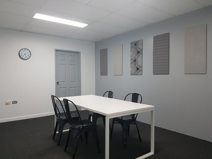 Click to view all images 5/92 Pease Street Manoora QLD 4870 - Image 3