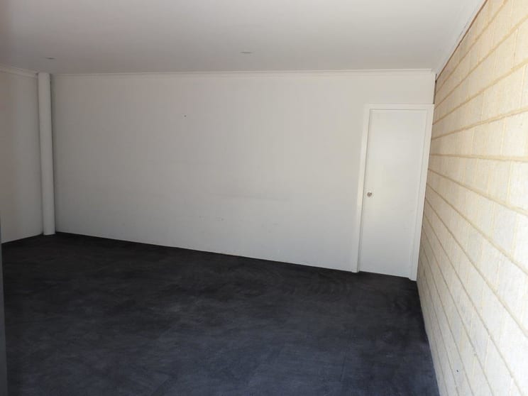 Click to view all images Unit 2/9 Kalmia Road Bibra Lake WA 6163 - Image 3
