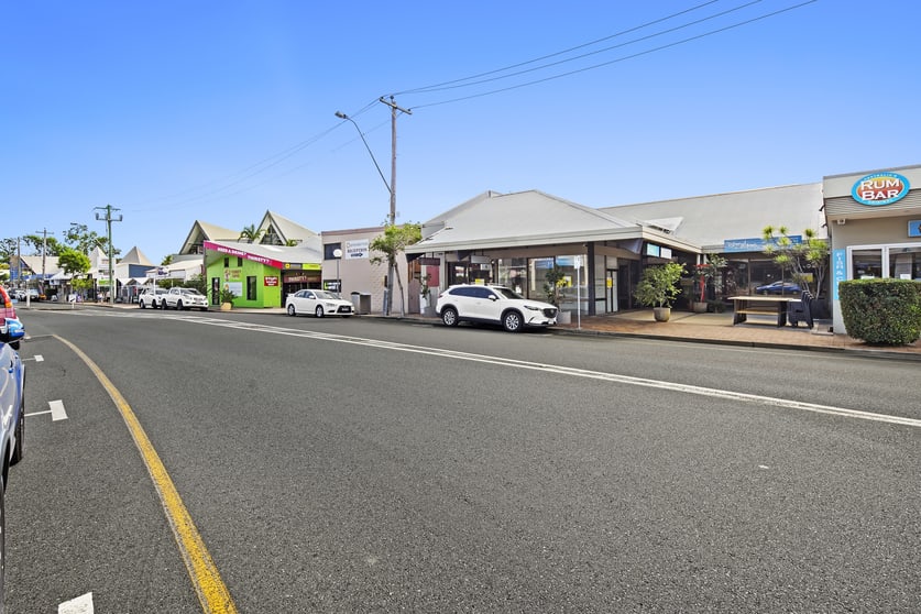 Click to view all images 7/303 Shute Harbour Road Airlie Beach QLD 4802 - Image 1