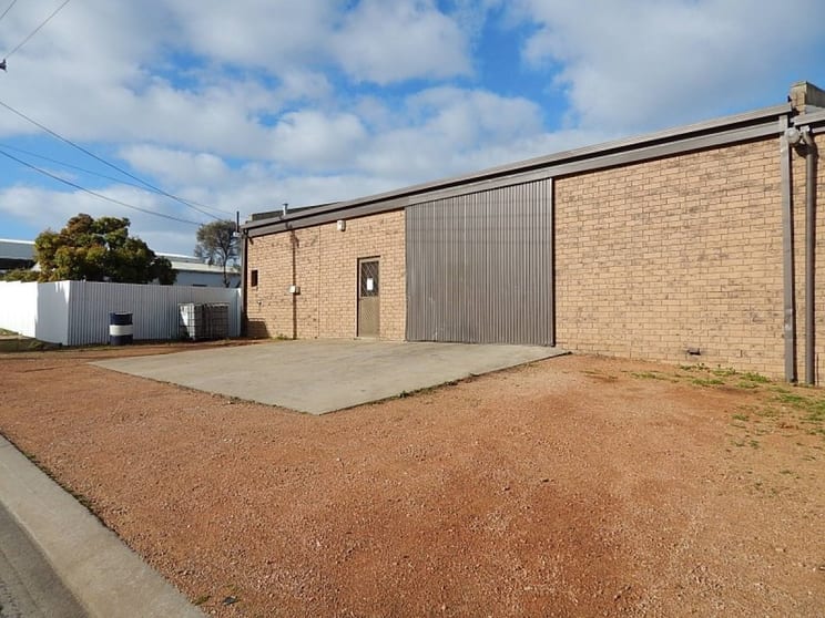 Click to view all images Shed 2/39 Marino Avenue Port Lincoln SA 5606 - Image 1