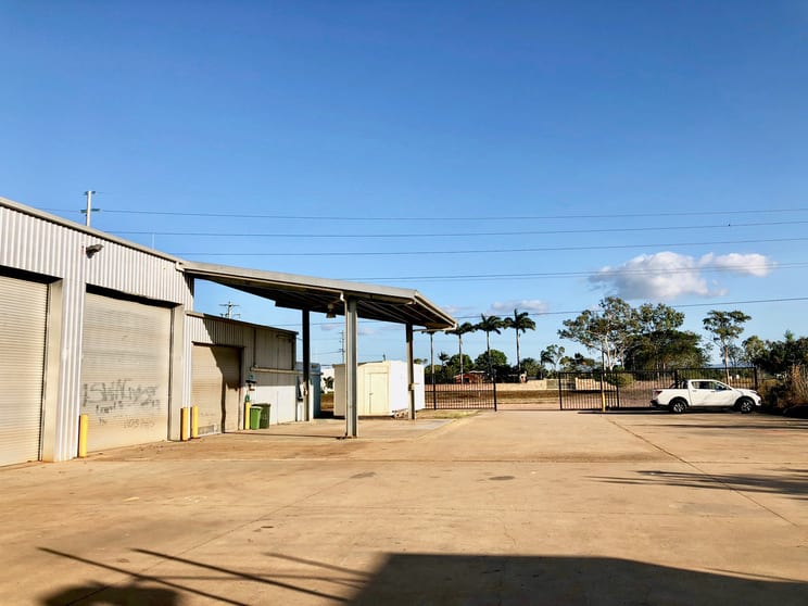 Click to view all images 125 Allambie Lane Rasmussen QLD 4815 - Image 3