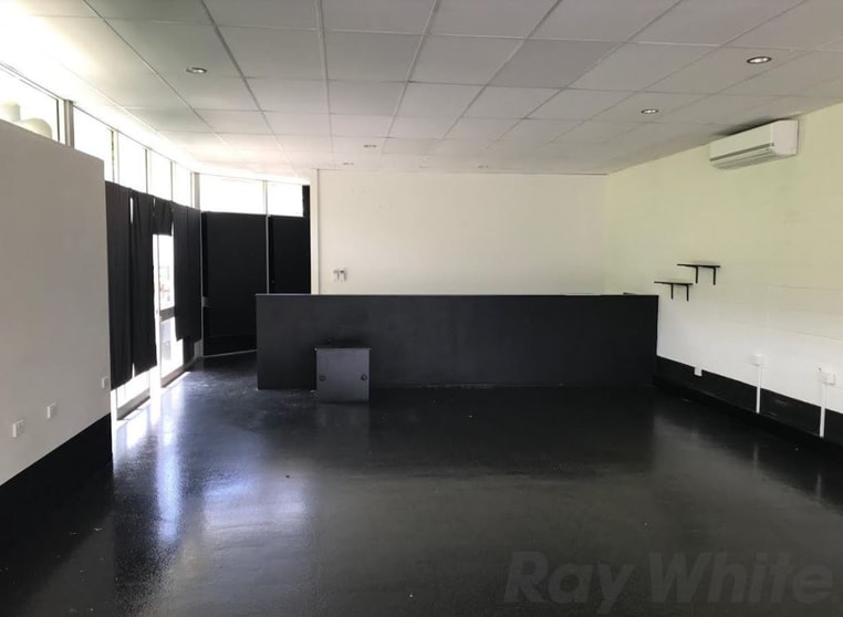 Click to view all images 138 Sutton Street Redcliffe QLD 4020 - Image 3