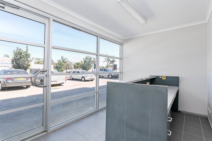 1/121 Tapleys Hill Road Hendon SA 5014 - Image 2