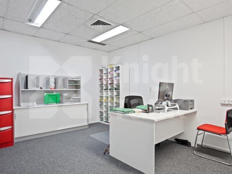 Click to view all images Ground B/130 Victoria Parade Rockhampton City QLD 4700 - Image 3