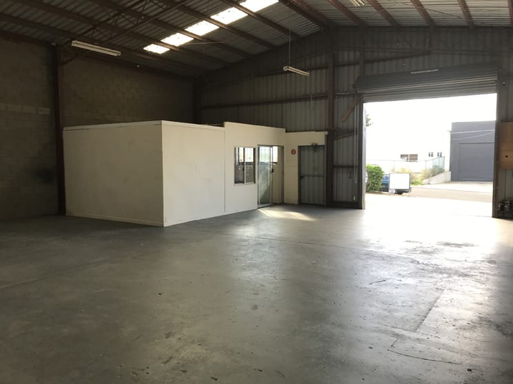 Click to view all images 1/8-10 Lillian Street North Geelong VIC 3215 - Image 3