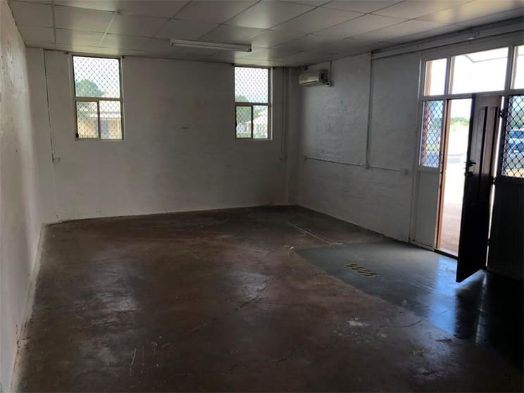 Click to view all images 155 Seventh Street Mildura VIC 3500 - Image 3