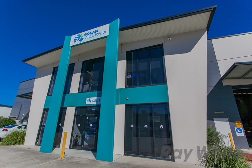 Click to view all images 9 Friesian Close Sandgate NSW 2304 - Image 2