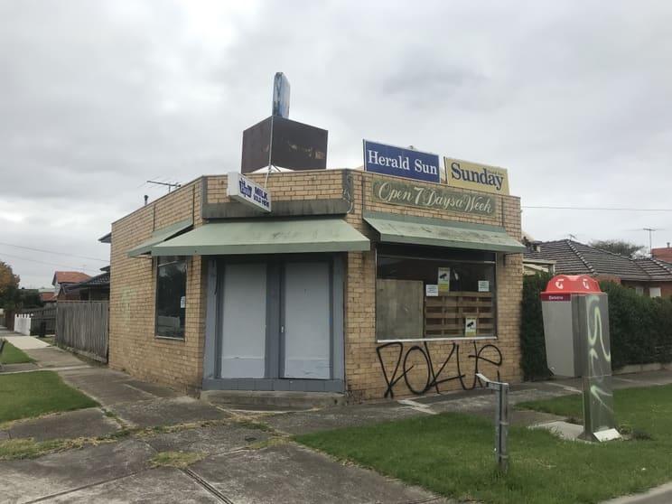Click to view all images 204 Hudsons Road Spotswood VIC 3015 - Image 2