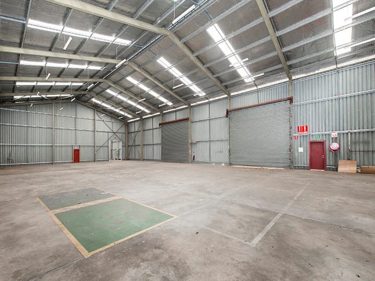 Click to view all images 180 - 182 Daly Street Belmont WA 6104 - Image 3