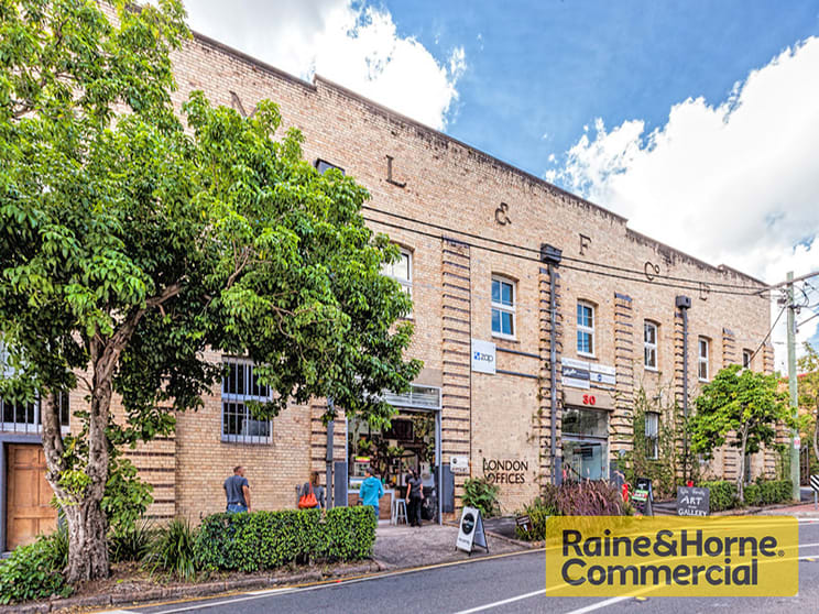 Click to view all images C/30 Florence Street Newstead QLD 4006 - Image 2