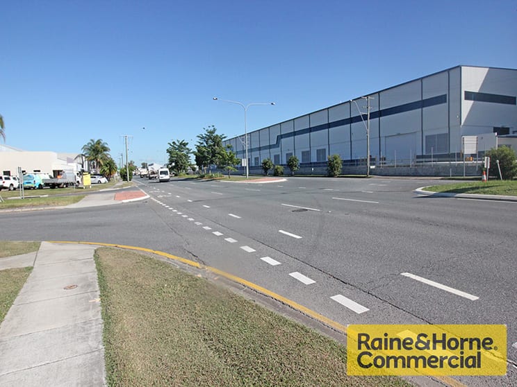 Click to view all images Eagle Farm QLD 4009 - Image 1
