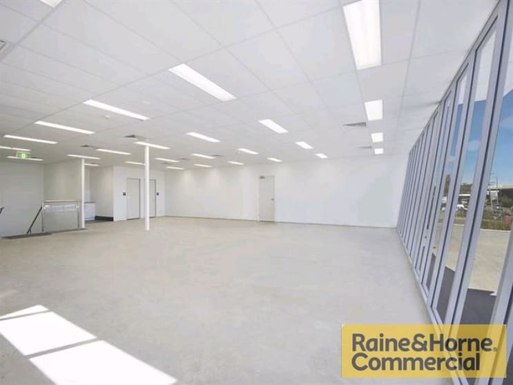 Click to view all images 1/22 Ashover Road Rocklea QLD 4106 - Image 2