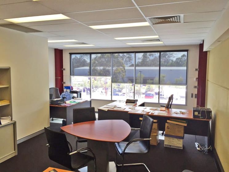 Click to view all images Unit 3/3 Kullara Close Beresfield NSW 2322 - Image 2