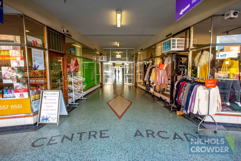 Click to view all images 4/325 Centre Road Bentleigh VIC 3204 - Image 2