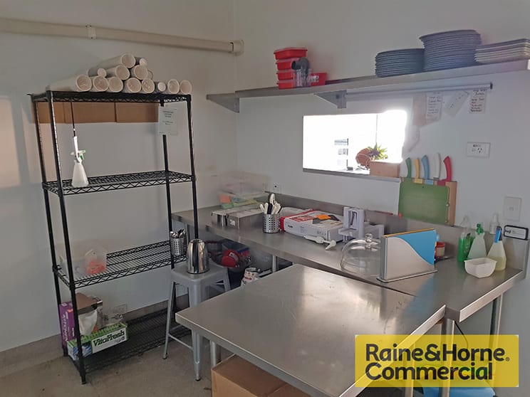 Click to view all images Gaythorne QLD 4051 - Image 3