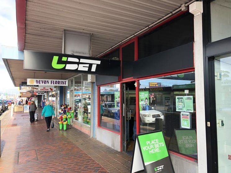 Click to view all images 153a William Street Devonport TAS 7310 - Image 3