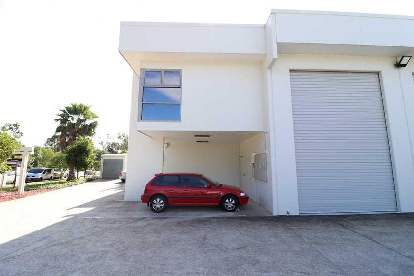 Click to view all images 1/26 Newheath Drive Arundel QLD 4214 - Image 2