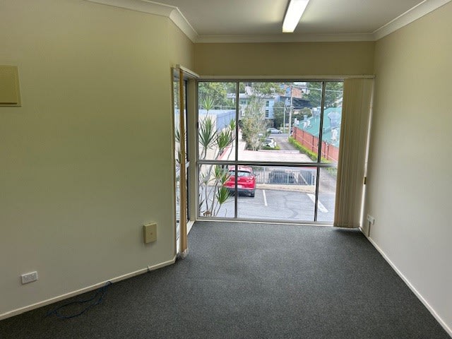 Click to view all images 5&6/31-33 Price St Nerang QLD 4211 - Image 3