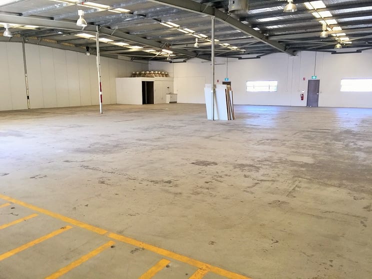 Click to view all images Unit 4 26 Industrial Avenue Molendinar QLD 4214 - Image 1