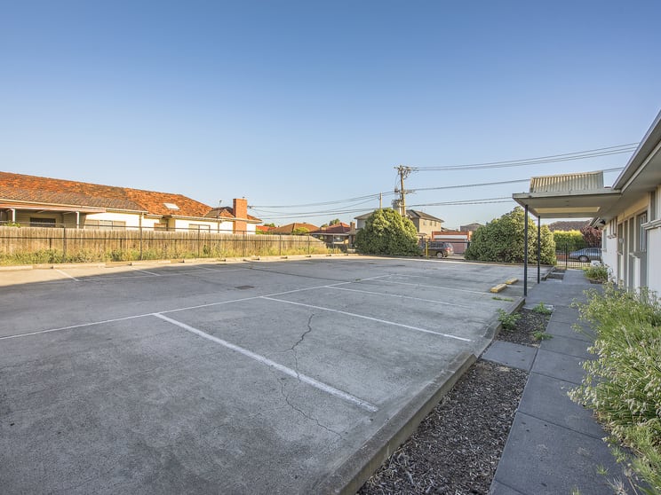 Click to view all images 317-319 High Street Thomastown VIC 3074 - Image 2