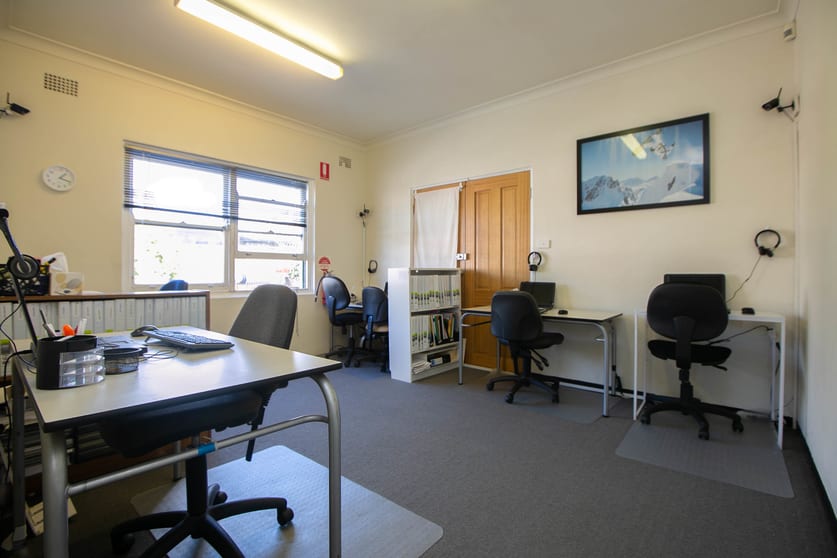 Click to view all images 3/8 Fisher Road Dee Why NSW 2099 - Image 3