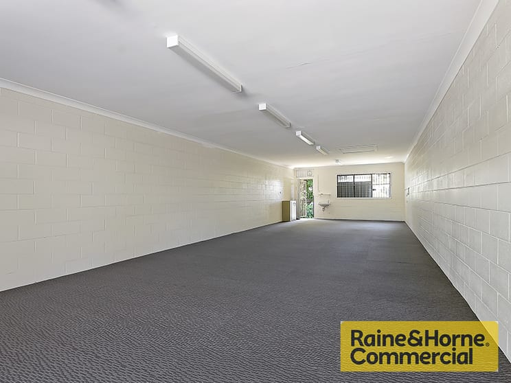 Click to view all images 151 Hamilton Road Wavell Heights QLD 4012 - Image 2