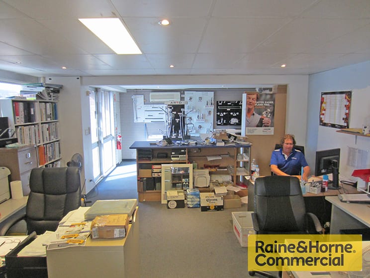 Click to view all images Enoggera QLD 4051 - Image 2