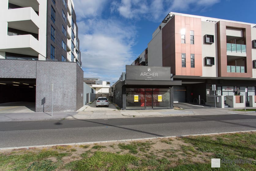 Click to view all images 11-13 Balcombe Road Mentone VIC 3194 - Image 2