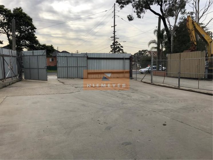 Click to view all images 37 Hoskins Avenue Bankstown NSW 2200 - Image 3
