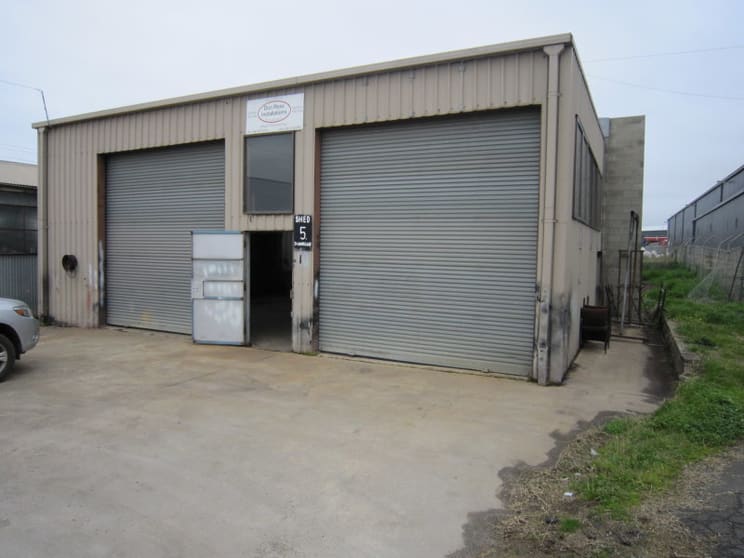 Click to view all images 5/24 Morgan Street North Geelong VIC 3215 - Image 1
