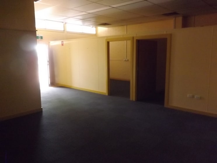 Click to view all images 141 Paterson Street Tennant Creek NT 0860 - Image 3