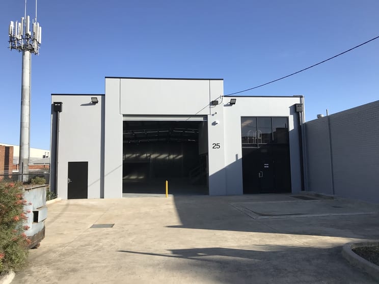 Click to view all images 25 LOUVAIN STREET Coburg VIC 3058 - Image 1