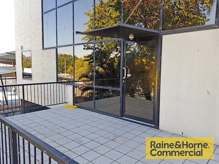 Click to view all images 4/1356 Gympie Road Aspley QLD 4034 - Image 2
