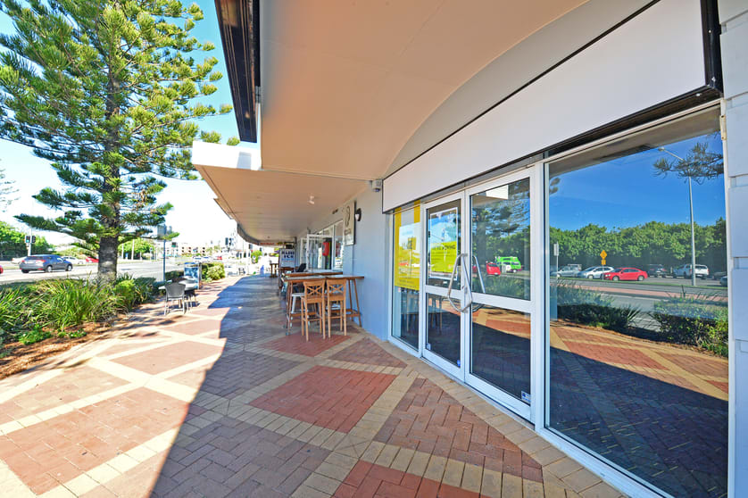 Click to view all images Suite 4/180 Alexandra Parade Alexandra Headland QLD 4572 - Image 3