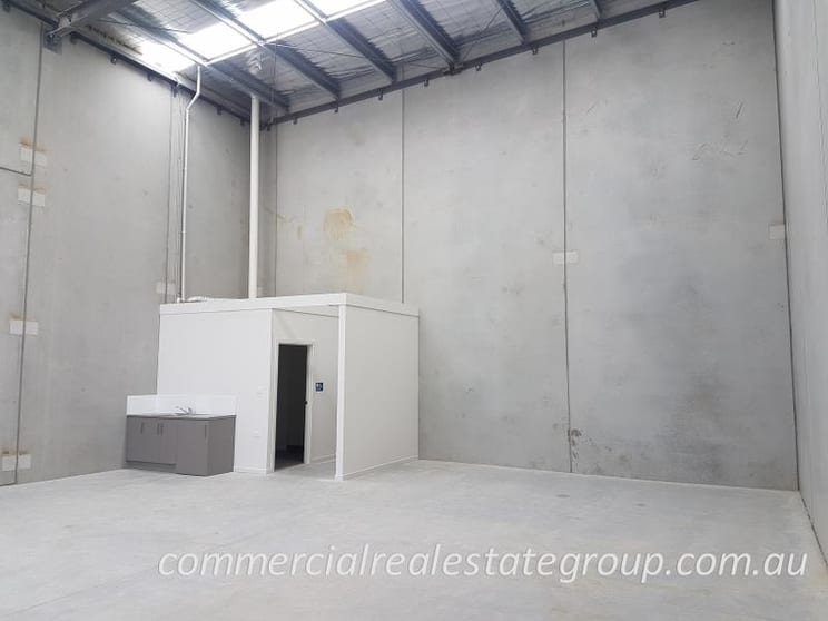 Click to view all images Chirnside Park VIC 3116 - Image 2