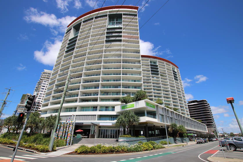 Click to view all images 82 Marine Parade Southport QLD 4215 - Image 1