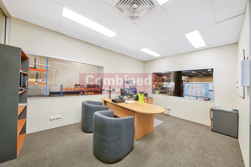 Click to view all images Level 1a, 2/36 Bluett Drive Smeaton Grange NSW 2567 - Image 2