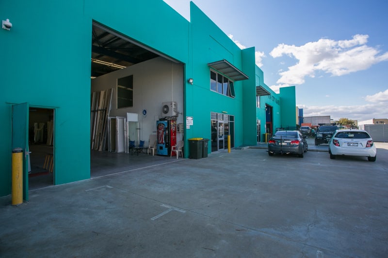 Click to view all images Unit 2/30 Biscayne Way Jandakot WA 6164 - Image 2